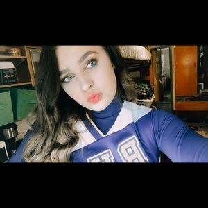 Meet your Posher, Lily